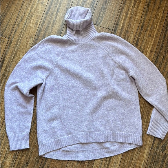 J.Crew Women's Periwinkle Turtleneck Sweater - Picture 1 of 3
